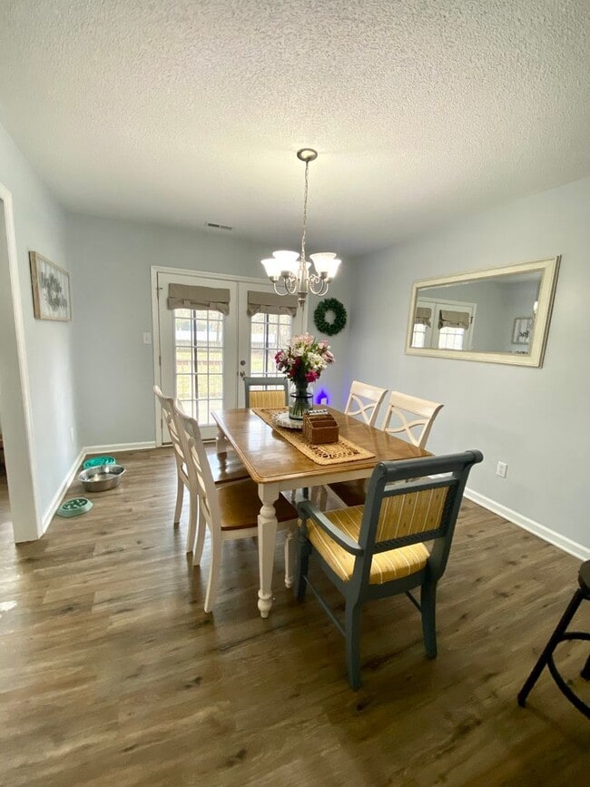 Building Photo - Beautiful 4 Bedroom Richlands Home for Rent