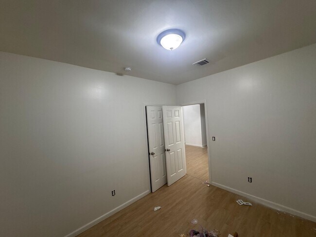 Foto del edificio - 60 S 12th St