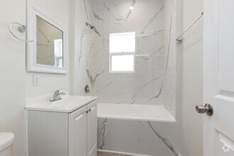 Building Photo - Cozy & Contemporary Studio in Koreatown