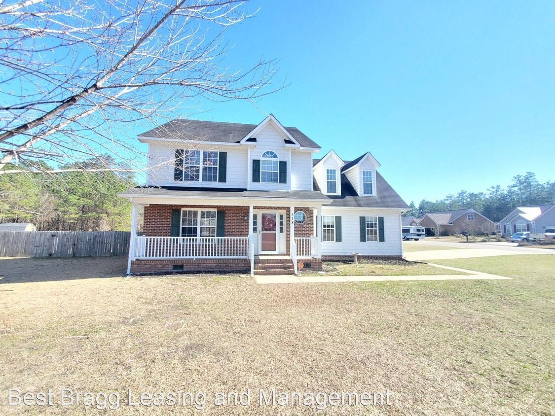 3 br, 2 bath House 318 Somerset Drive House Rental in Raeford, NC