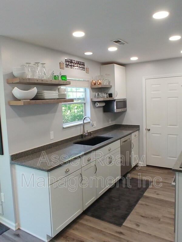 Building Photo - 5900 Wichita Dr