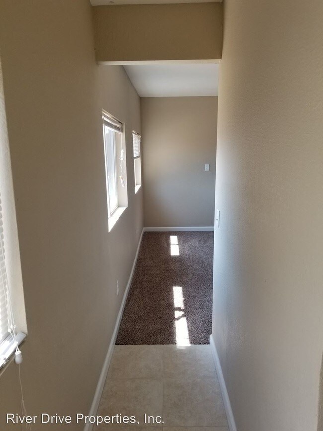 Building Photo - 3 br, 2 bath House - 2638 Valley