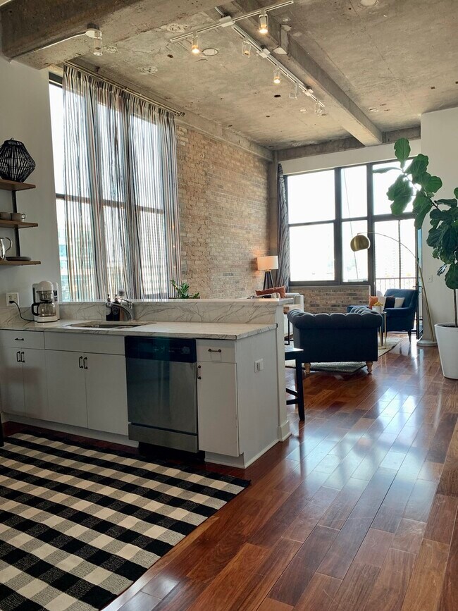 Foto del edificio - 320 E 21st St
