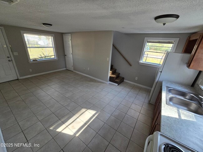 Foto del edificio - 5156 107th St