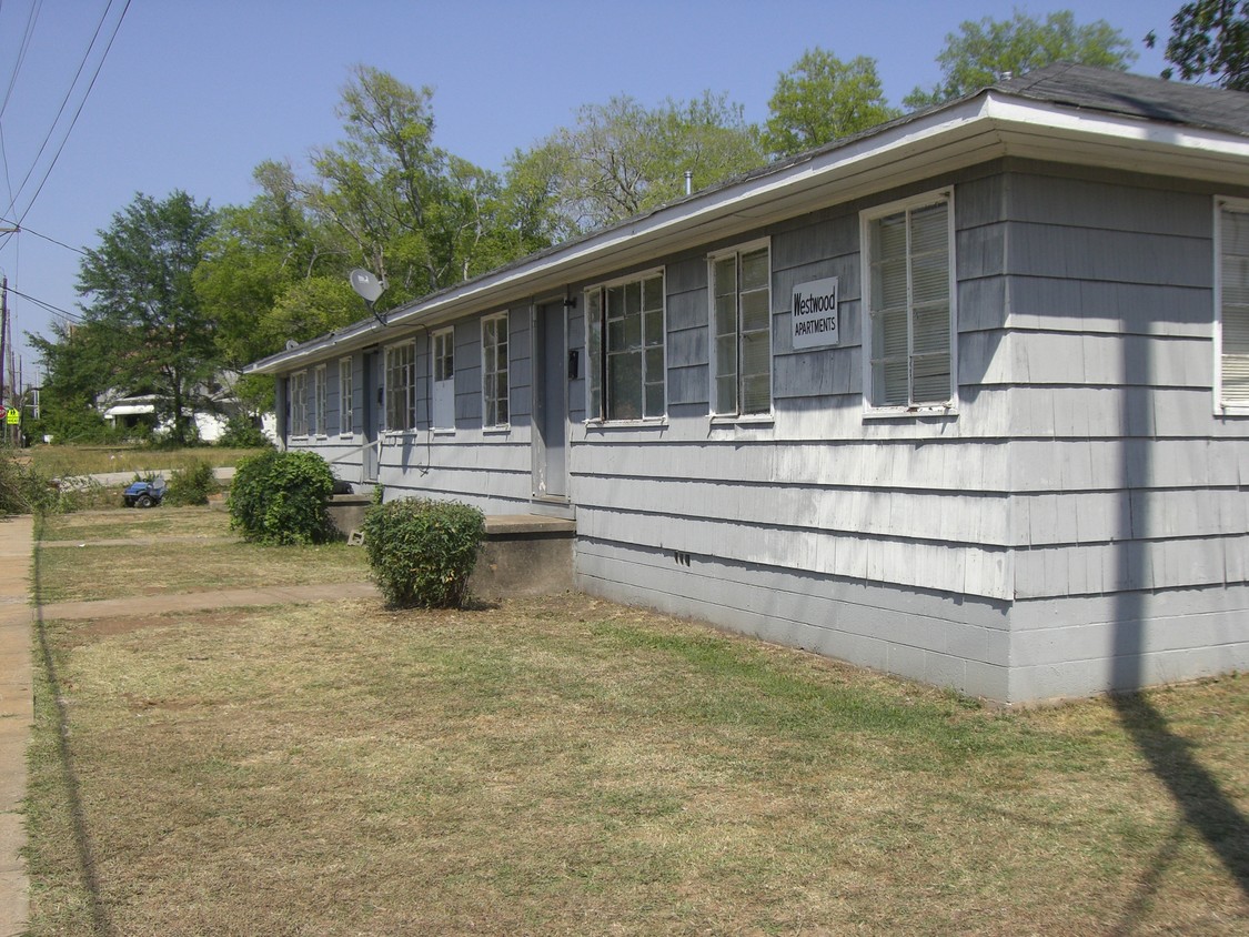 Building Photo - Westwood Apartments