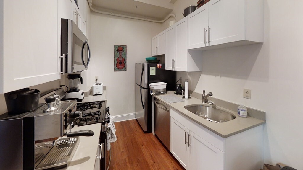 Primary Photo - 1401 Beacon St