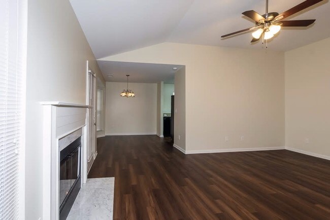 Building Photo - 8612 Warwick Crest Ln