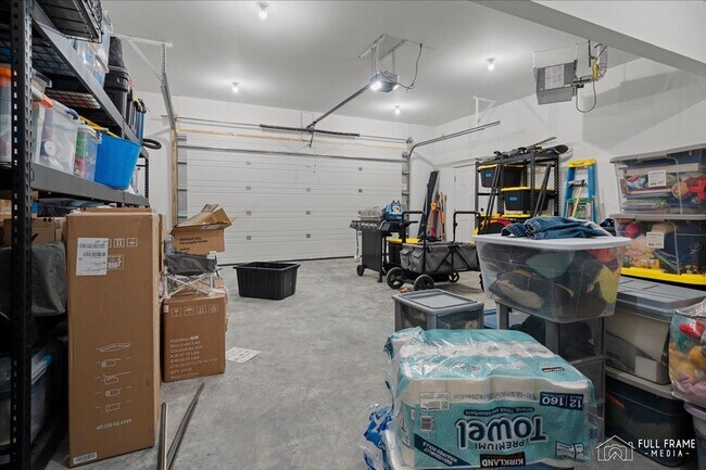 Foto del edificio - 7442 N Paw St