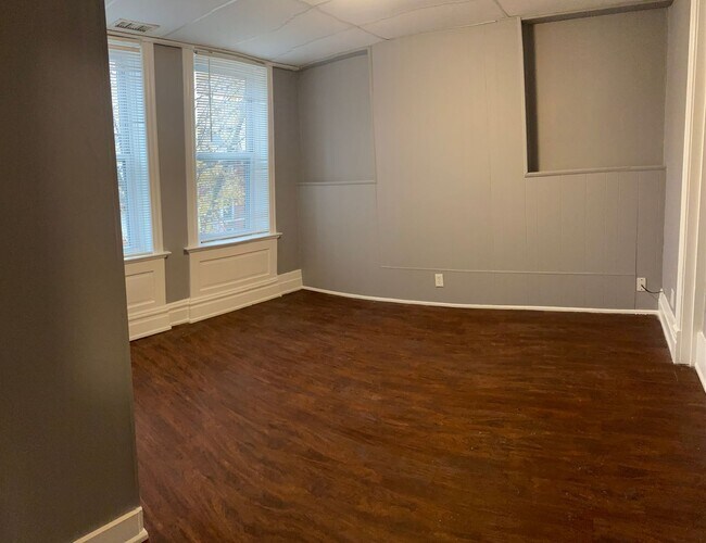 Foto del edificio - 4238 Botanical Ave