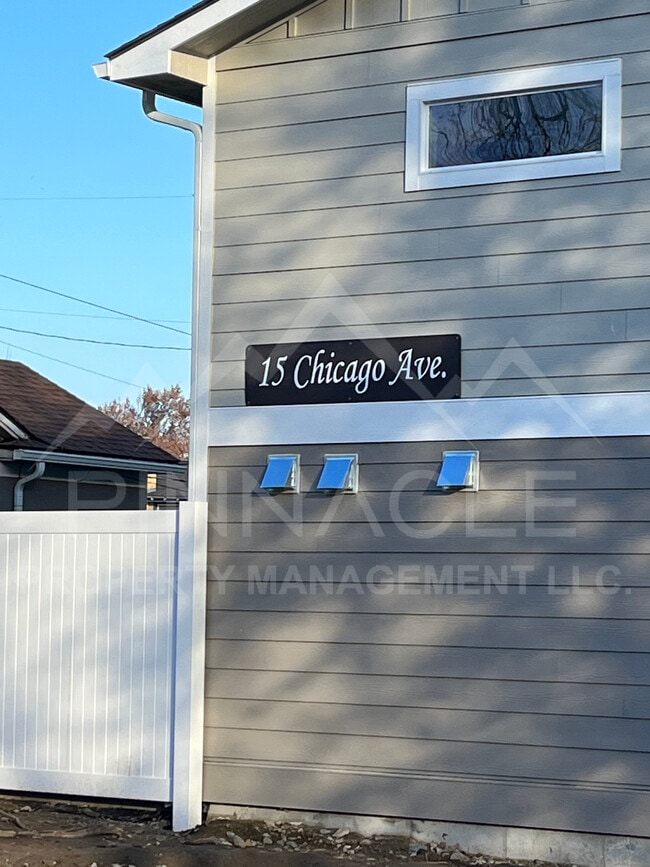 Foto del edificio - 15 Chicago Ave