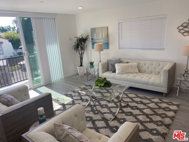 Foto del edificio - 8631 Olin St