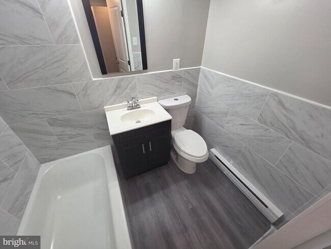 Foto del edificio - 6935 N 15th St