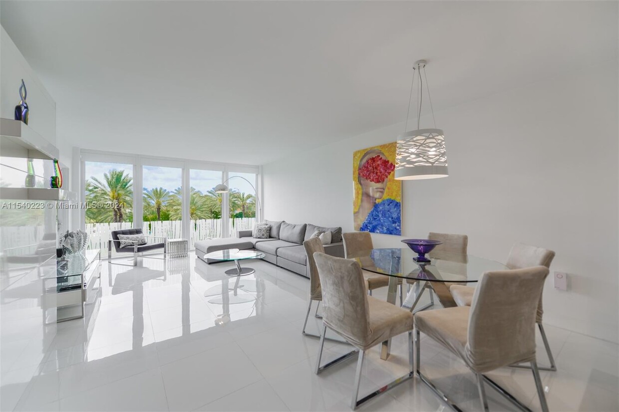 Foto principal - 10275 Collins Ave