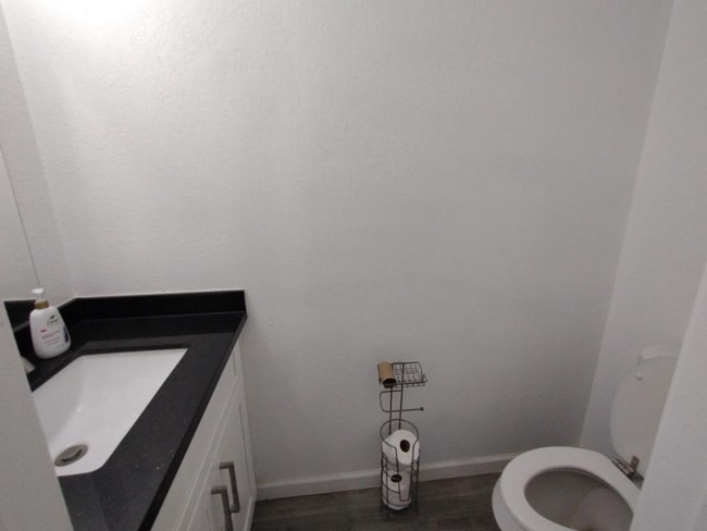 Building Photo - 2510 Skyline Dr