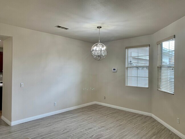 Building Photo - 6897 Rio Grande Dr