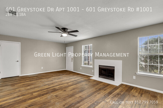 Foto del edificio - 601 Greystoke Dr