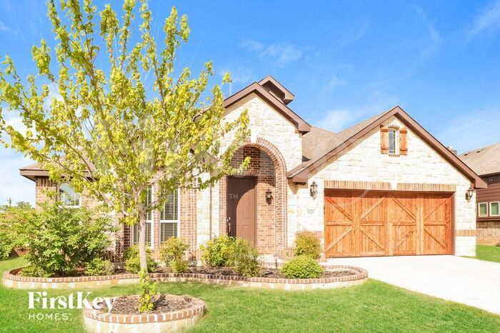 Primary Photo - 1125 Marigold Dr