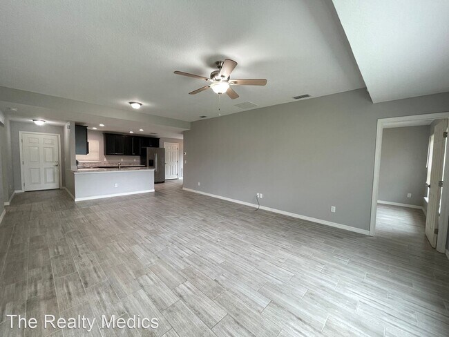 Foto del edificio - 3 br, 2 bath House - 2359 Fountain Rd