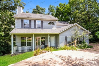 Building Photo - 441 Woodbine Ct