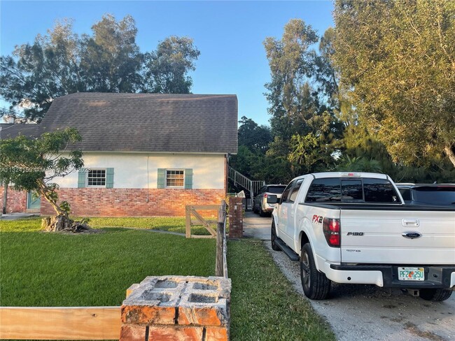 Foto del edificio - 11701 NW 19th St