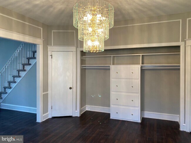 Foto del edificio - 539 Holly Rd