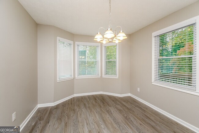 Foto del edificio - 4750 Spring Gate Dr
