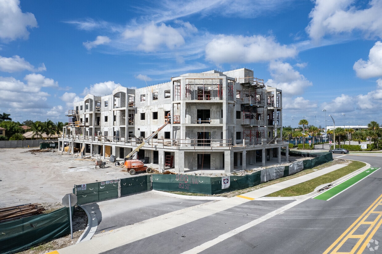 Grand at Doral 10950 NW 82nd St Doral, FL Apartments for Rent in