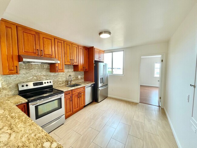 Foto del edificio - Beach Lover SF Home 4BR/2BA + Bonus Room! ...