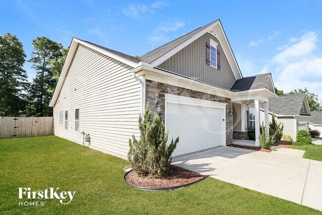 Building Photo - 1005 Lakemont Dr