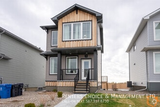 Building Photo - 820 Coalbrook Cl W