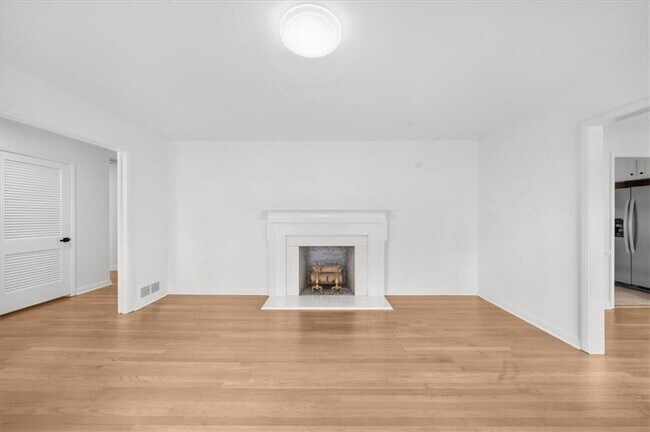 Foto del edificio - 4890 High Point Rd NE