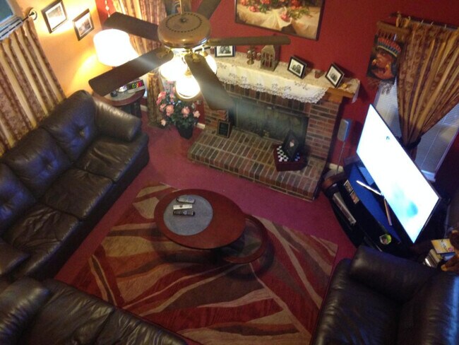 Foto del edificio - 1220 Bradford Ridge Ln