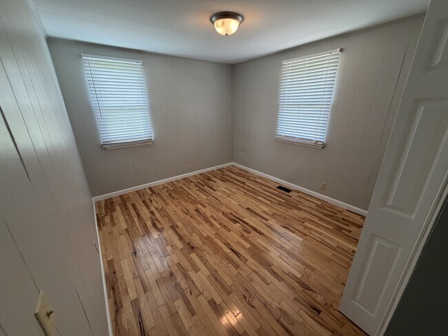 Building Photo - 171 Vulco Dr