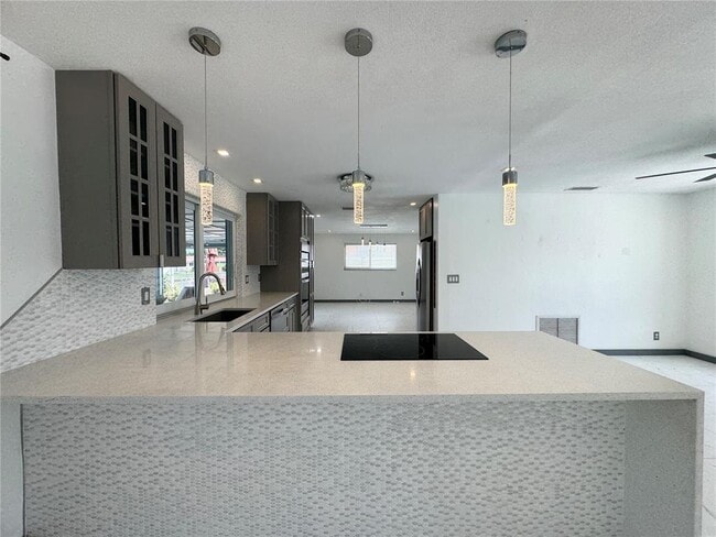 Foto del edificio - 6311 NE 20th Way