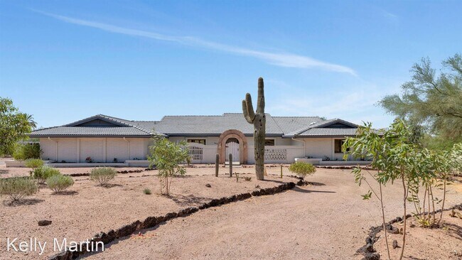 Building Photo - 3 br, 2.5 bath House - 3411 E Valley Vista Ln
