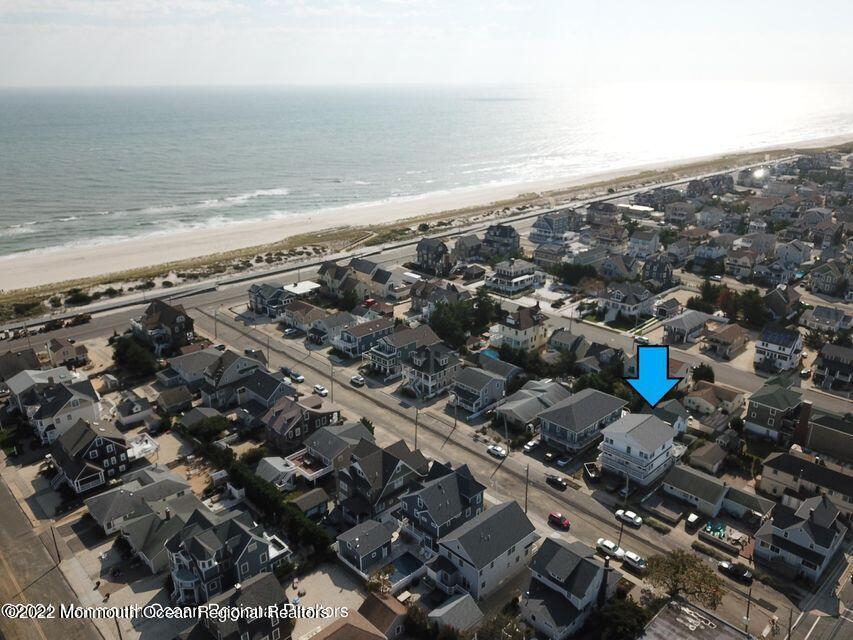 3941 6th Ave Unit 4, Seaside Park, NJ 08752 Room for Rent in Seaside