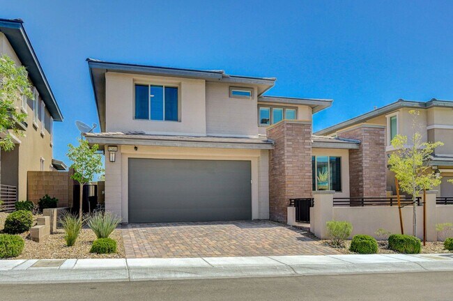 Building Photo - Experience Luxury Summerlin living in this 4 Bedroom, 2 Story Property with Sparkling Pool!