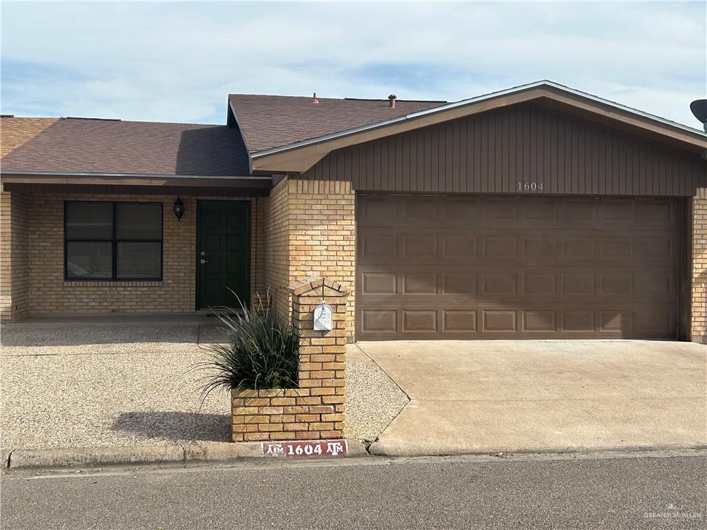 Foto principal - 1604 W Gastel Cir