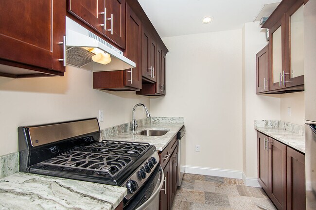 Building Photo - 33 Walbridge St