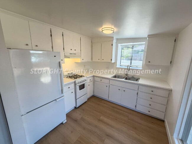 Building Photo - AVAILABLE NOW - Newly renovated studio in SLO Old Town Railroad District