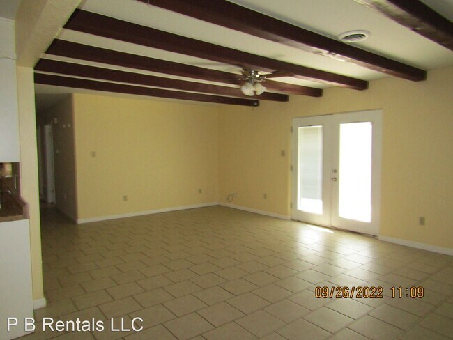Building Photo - 3 br, 2 bath House - 5702 NW Cedarwood Drive