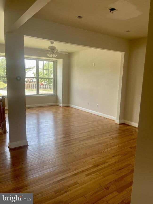 Foto del edificio - 16744 Sweeney Ln