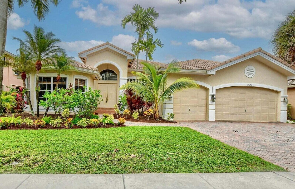 19474 Saturnia Lakes Dr, Boca Raton, FL 33498 House Rental in Boca