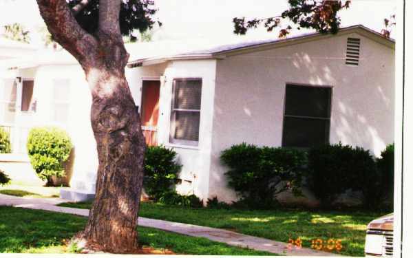 Building Photo - 3430-3440 Del Rey St