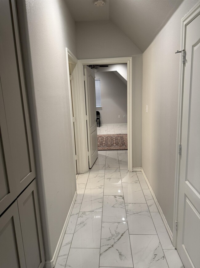 Foto del edificio - 739 Summit Springs Dr