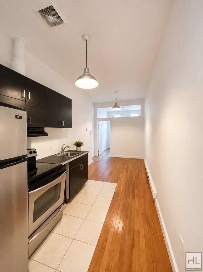 Building Photo - GREENE AVENUE / 2-Bed / Duplex / Backyard