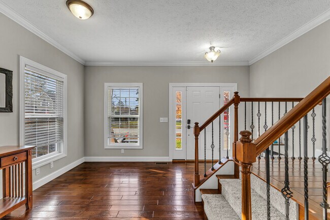 Foto del edificio - 345 Kenilworth Rd