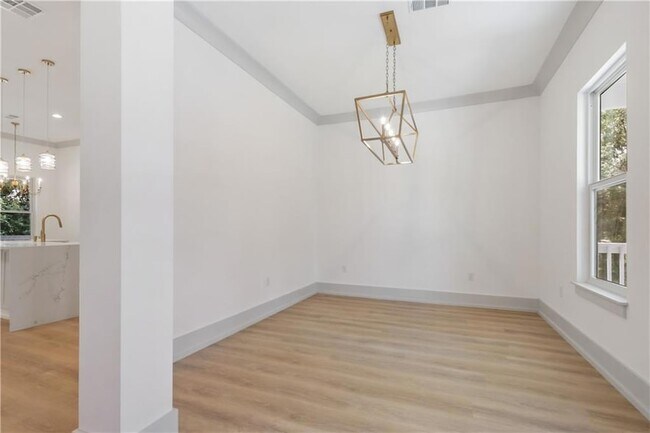Foto del edificio - 814 W 19th Ave