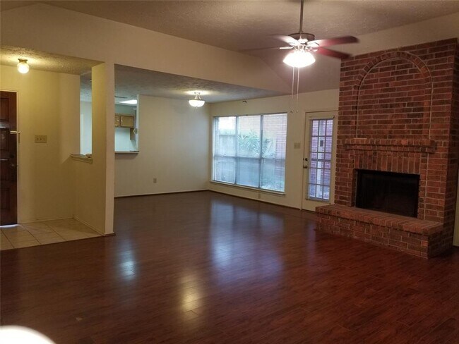 Foto del edificio - 12118 Southmeadow Dr