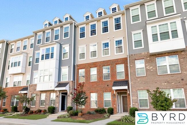 Foto del edificio - 5908 Whitehurst Ln
